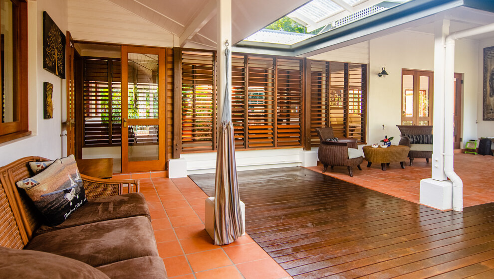 Shanee Prana front patio