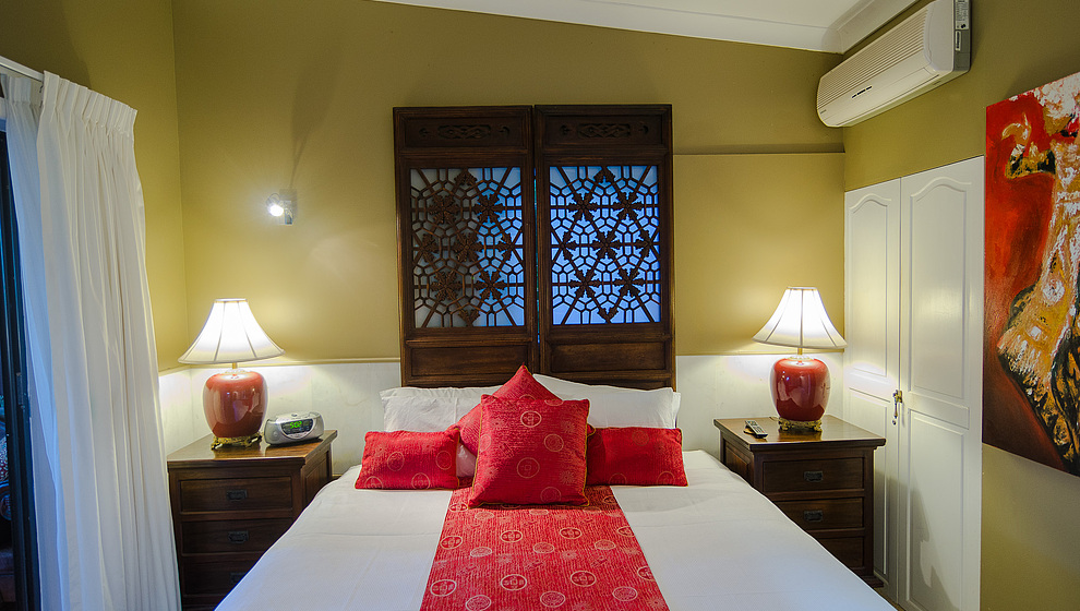 Touch of Bali - King bedroom