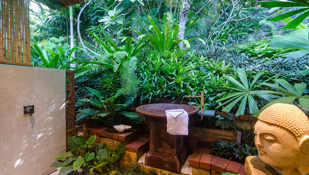 Touch of Bali - King bedroom ensuite