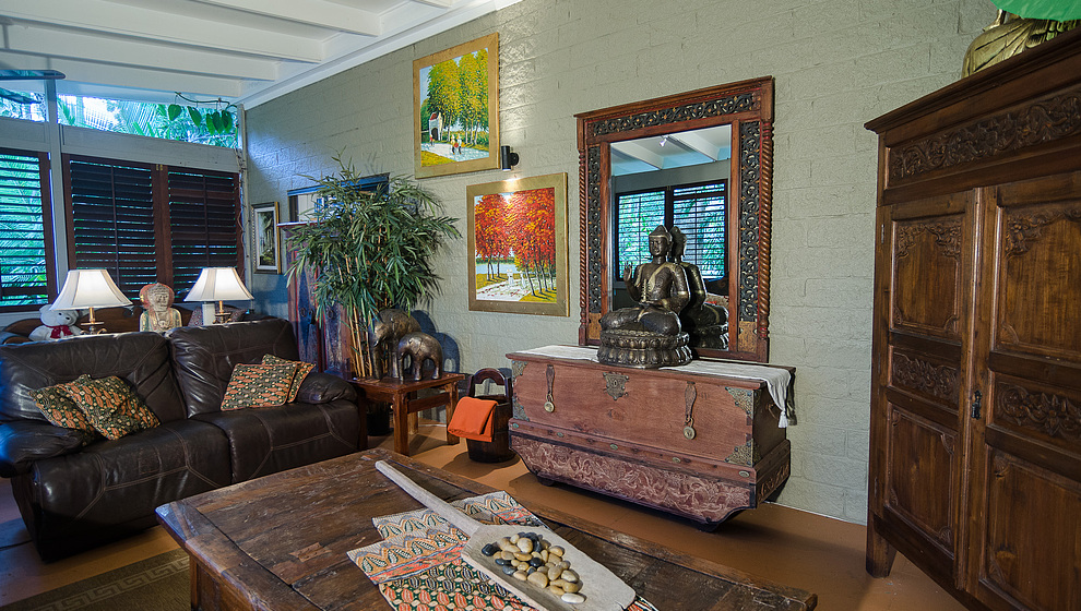Touch of Bali - living room antiques
