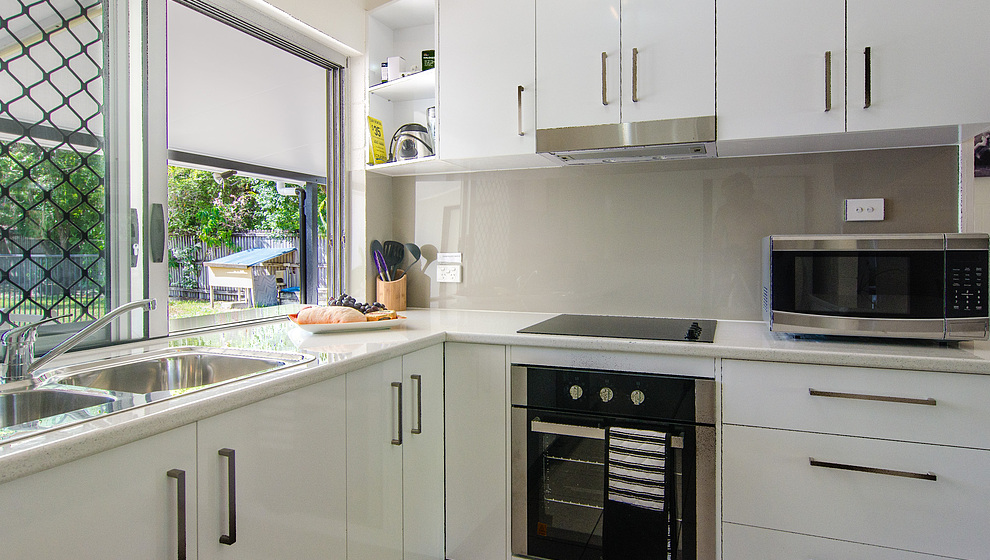 Connemara easy clean ceramic stove top